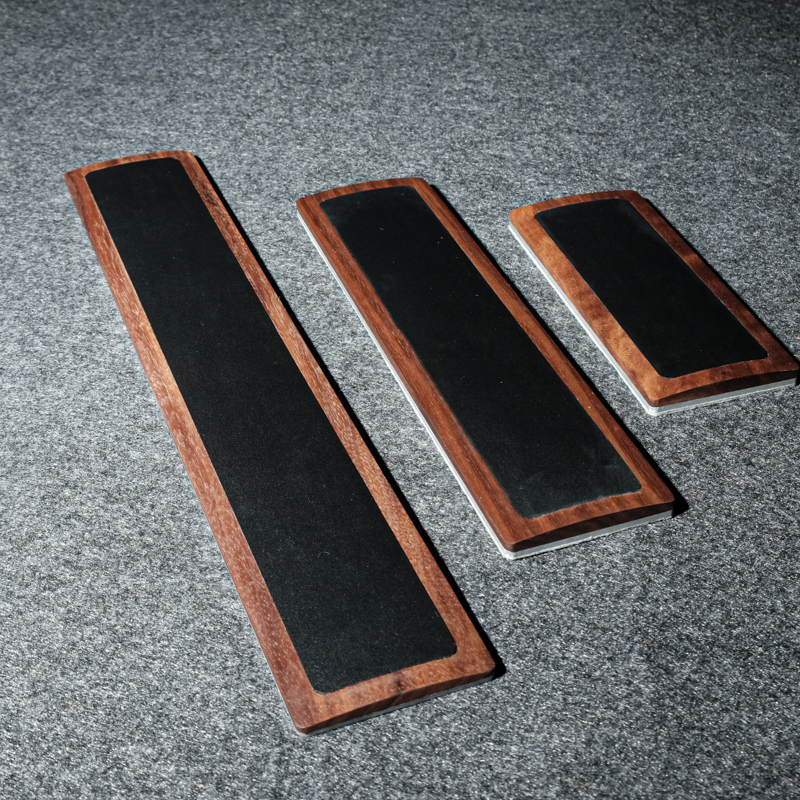 Woody Cowhide Palm Rest for Me - Keyboard Gaming Black ulasan dan harga